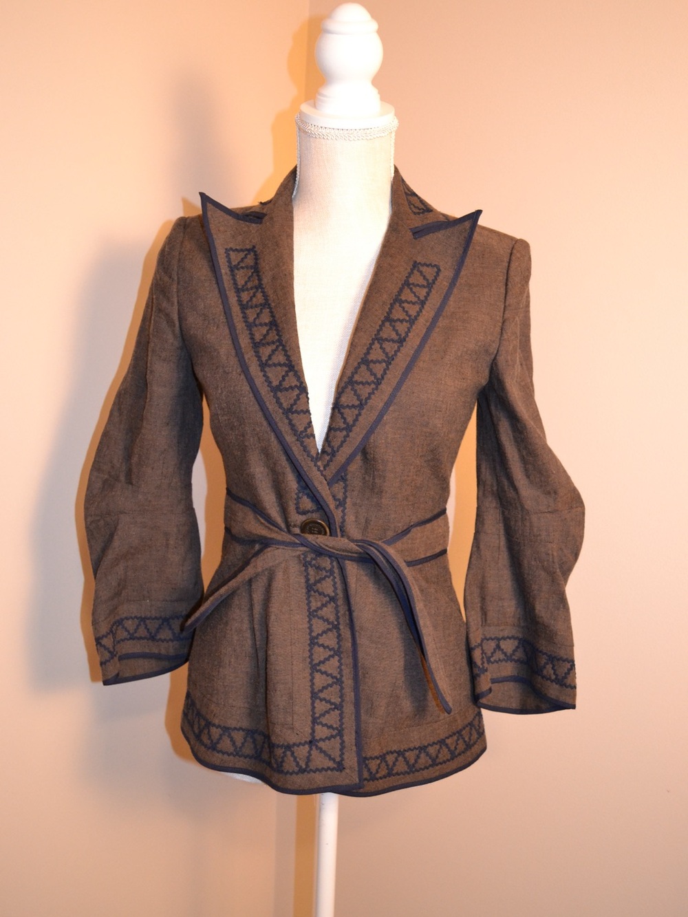 BCBGMaxAzria Brown Blazer with Navy Trim and Belt - Picture 3 of 7
